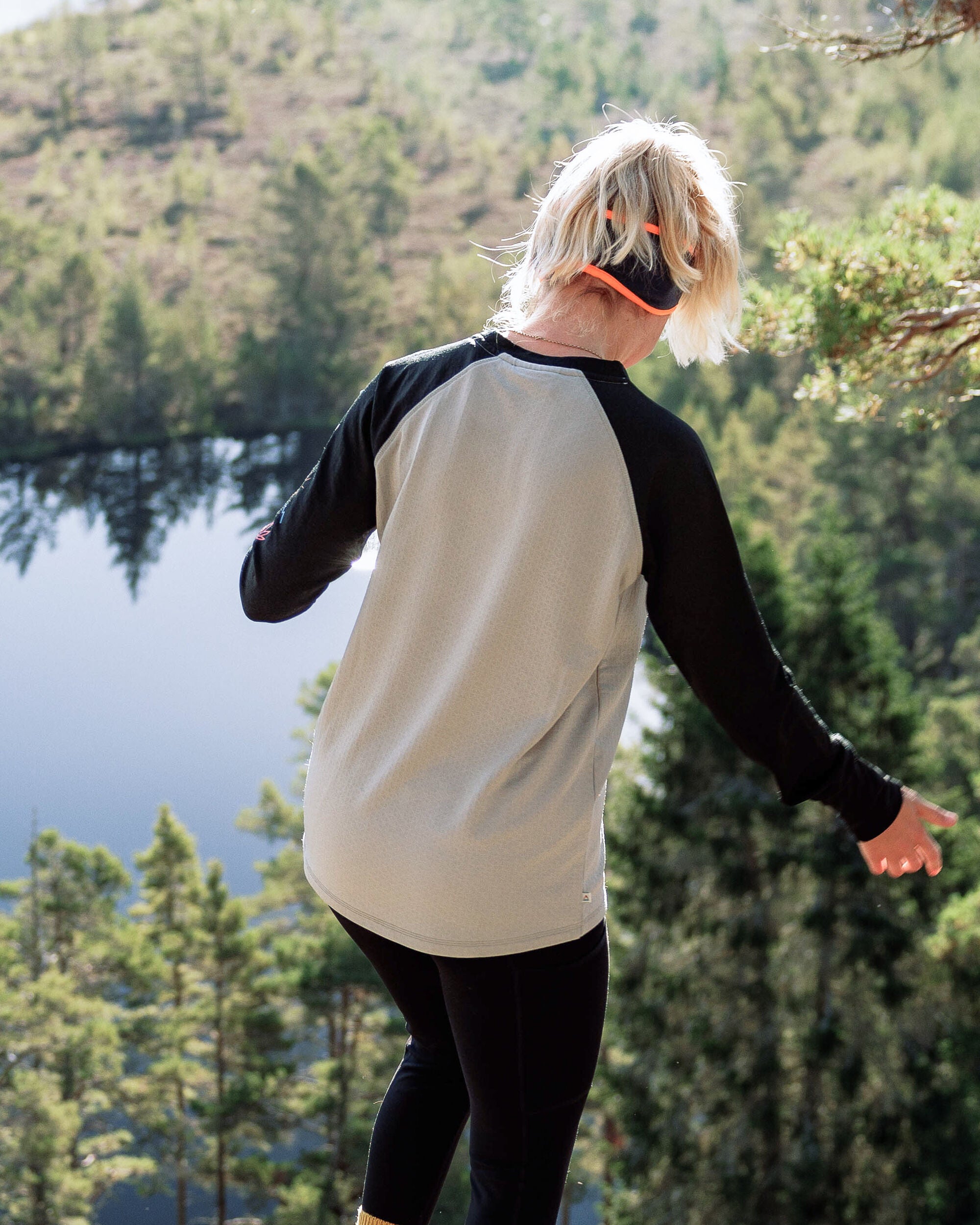 Atlantis Recycled Base Layer LS T-Shirt - Black/Grey Marl - Lifestyle