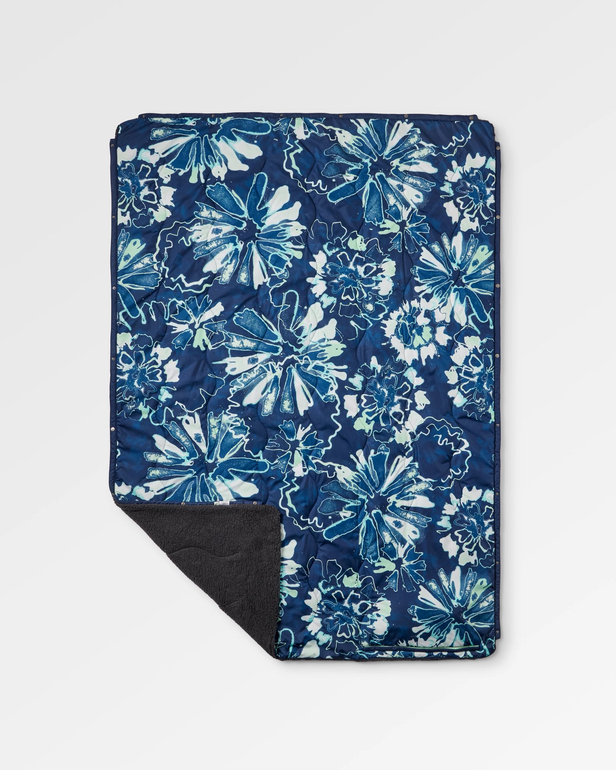 Cabin Recycled Sherpa Blanket - Frost Rich Navy - Flatlay