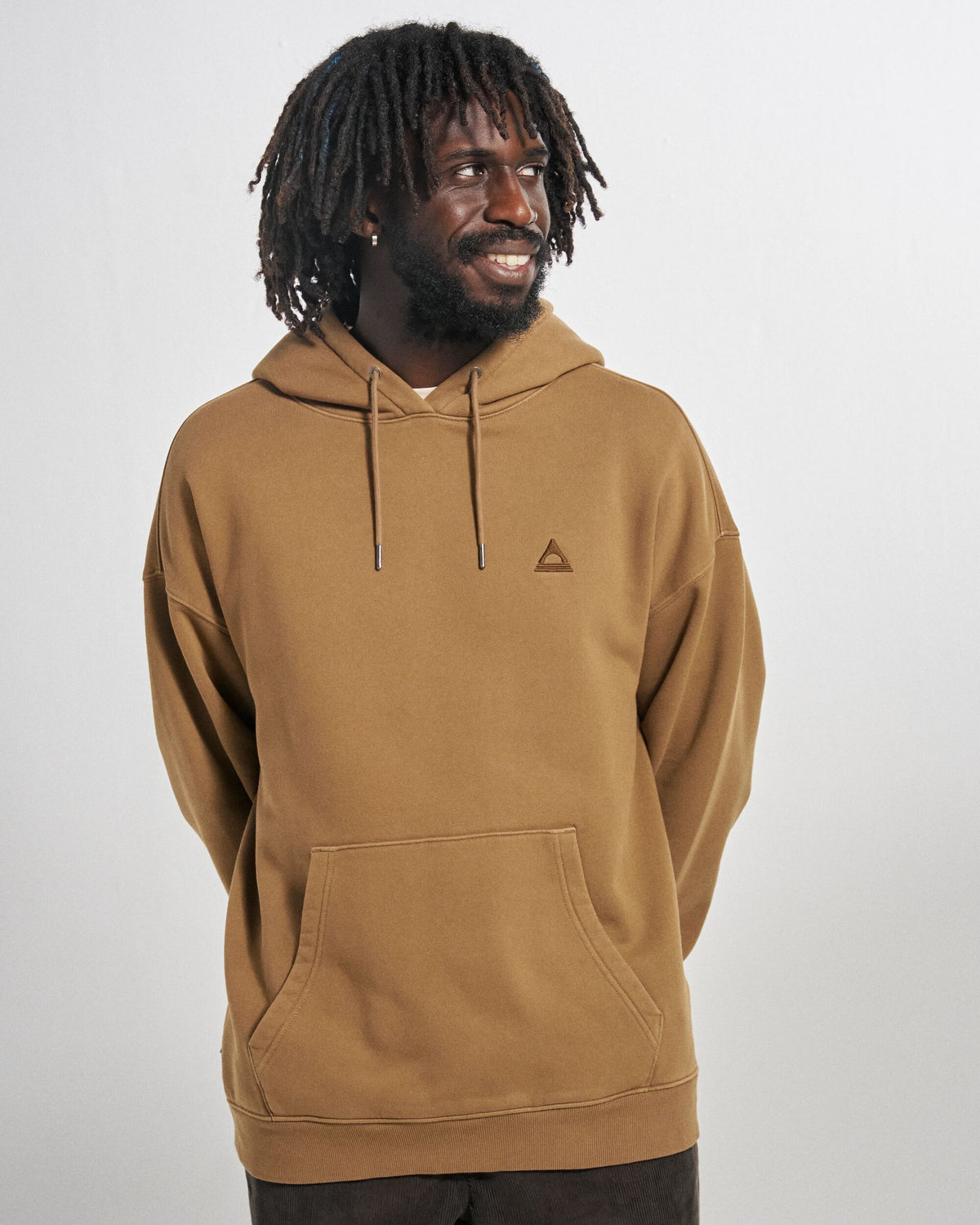 Vita Relaxed Fit Hoodie - Caramel - Studio Model