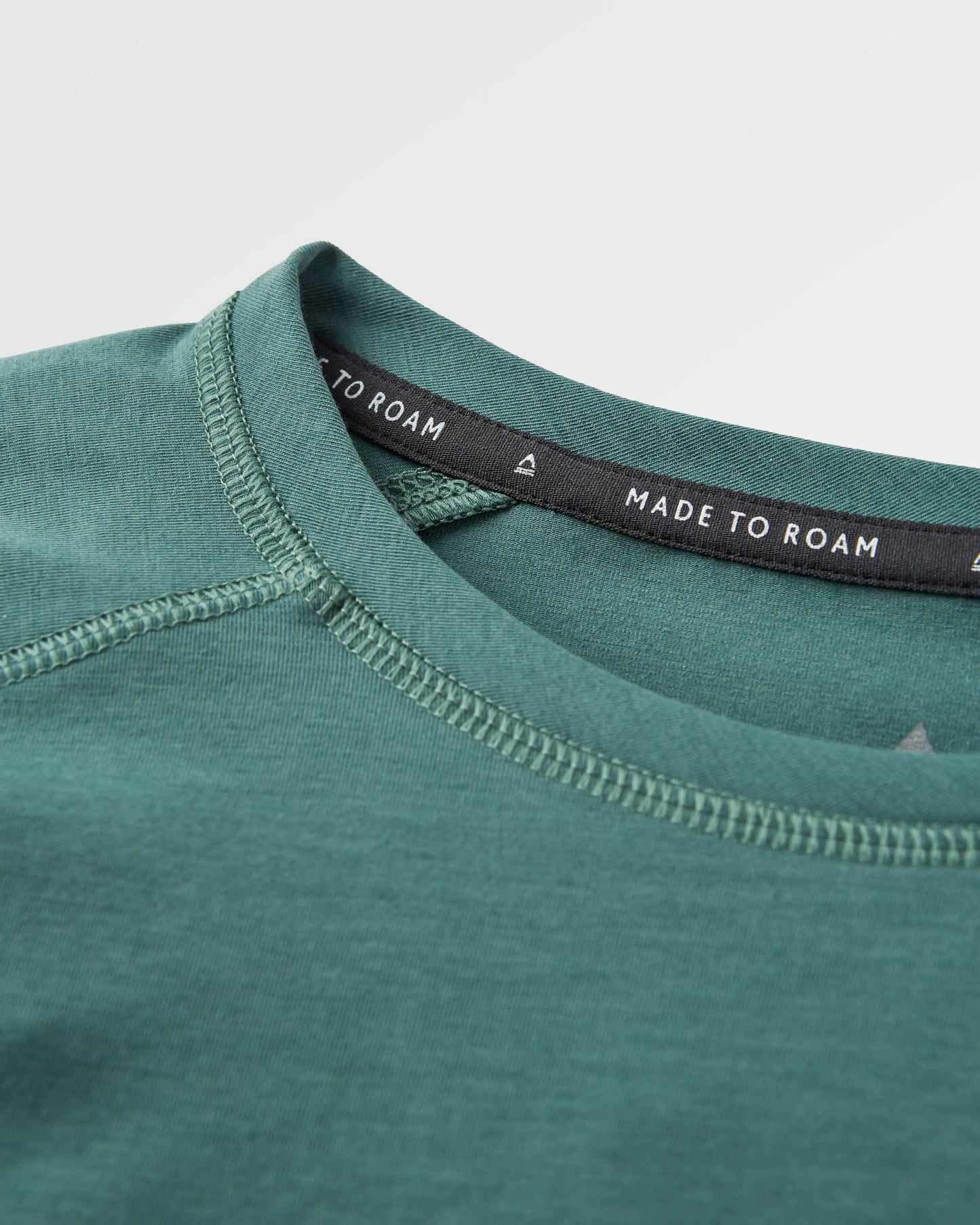 Sedona Recycled Active LS T-Shirt - Deep Ocean - Flatlay