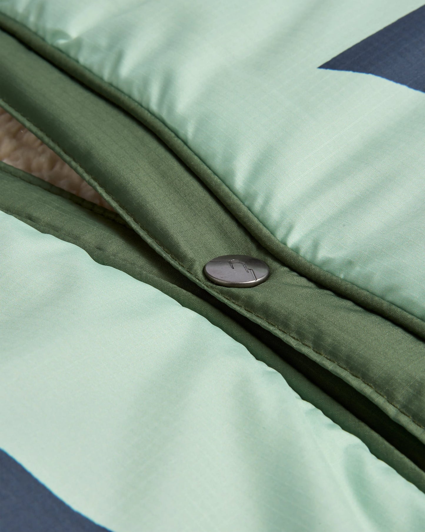 Cabin Recycled Sherpa Blanket - Spearmint