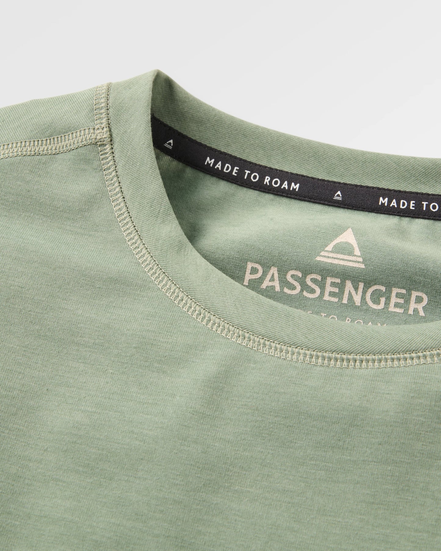 Roamscreen UPF50 LS T-Shirt - Pistachio - Flatlay