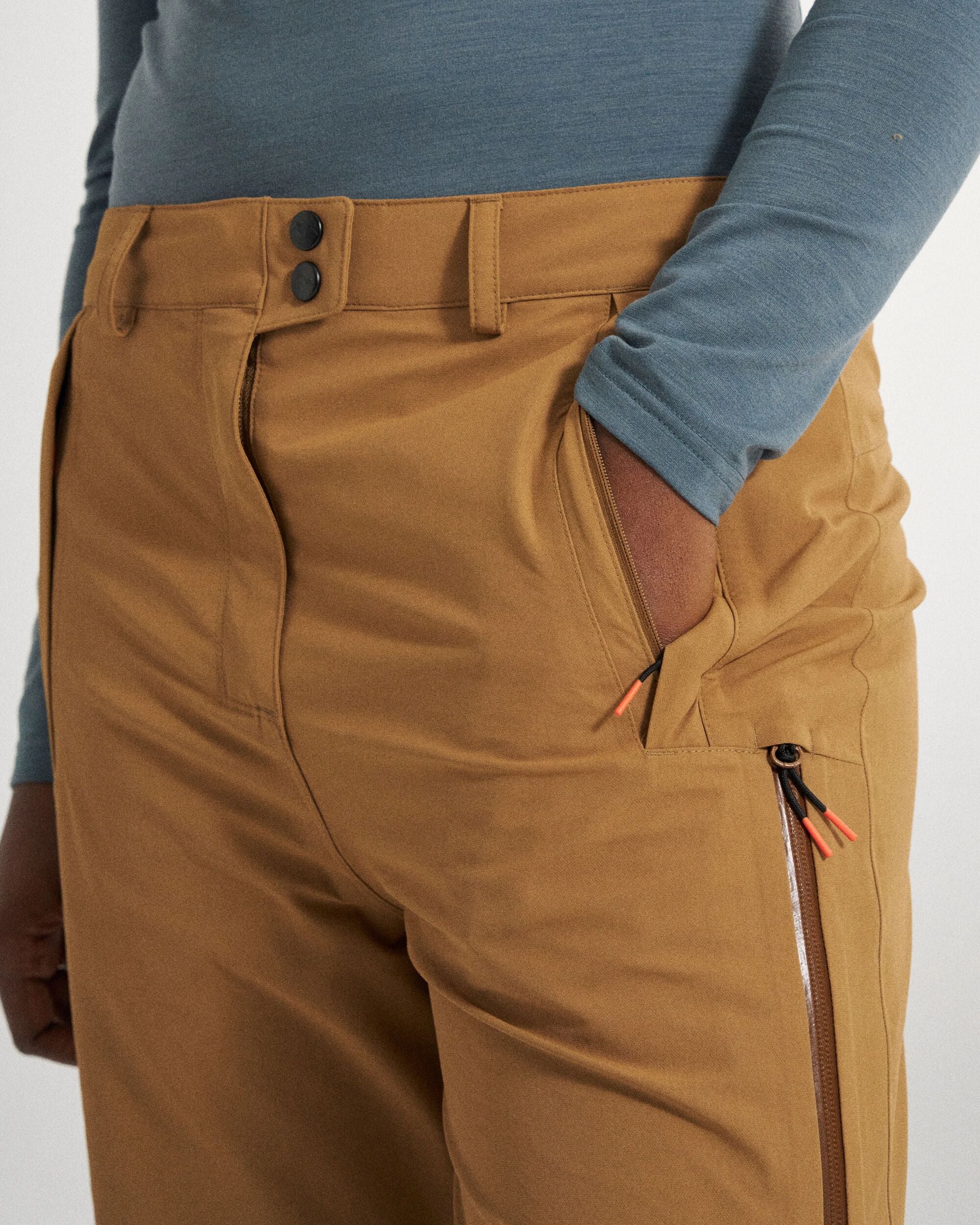 Snowscape Women's Recycled Pant - Toffee - Studio Model