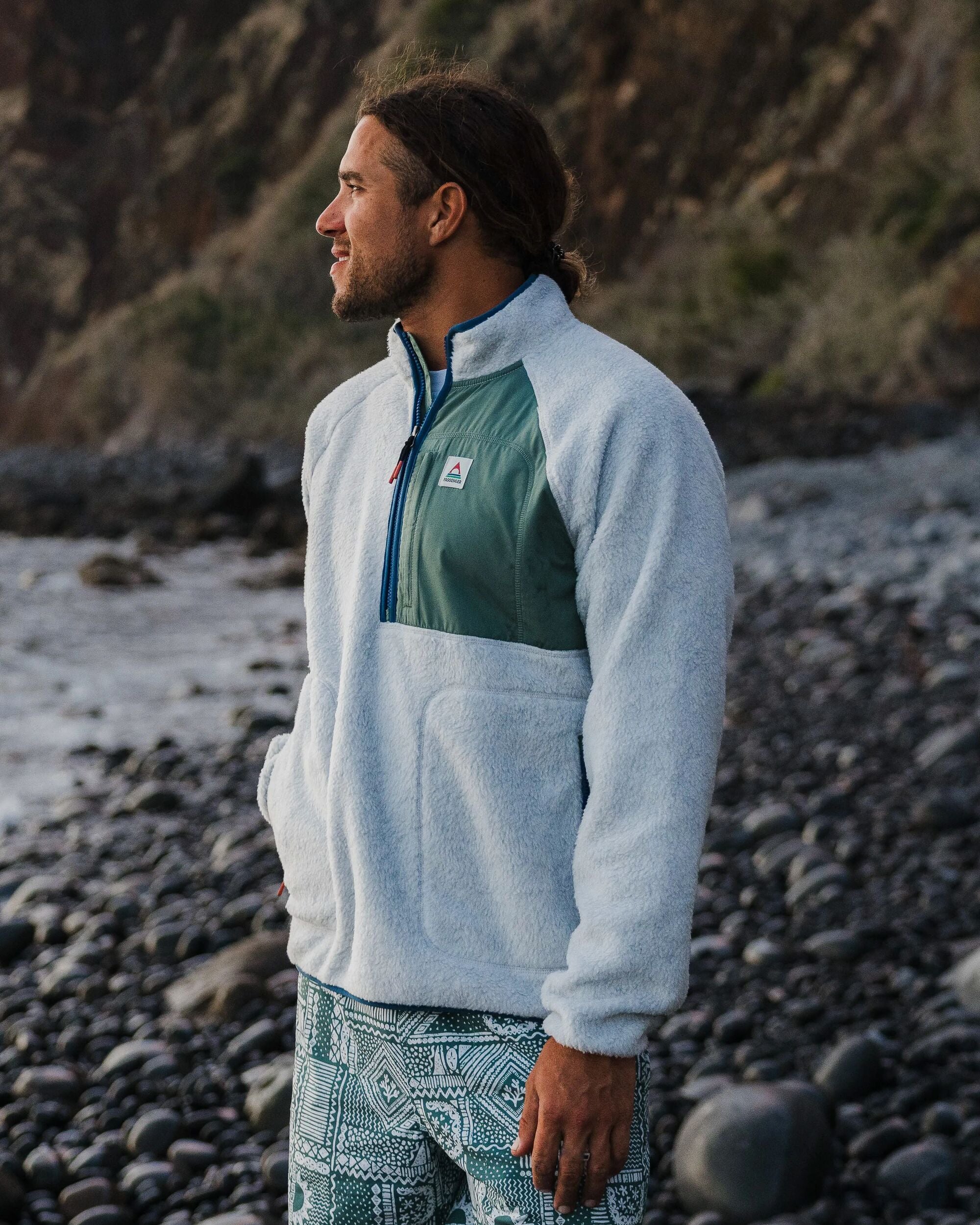 Offgrid 1/2 Zip Recycled Sherpa Fleece - Grey Marl 2 - Lifestyle