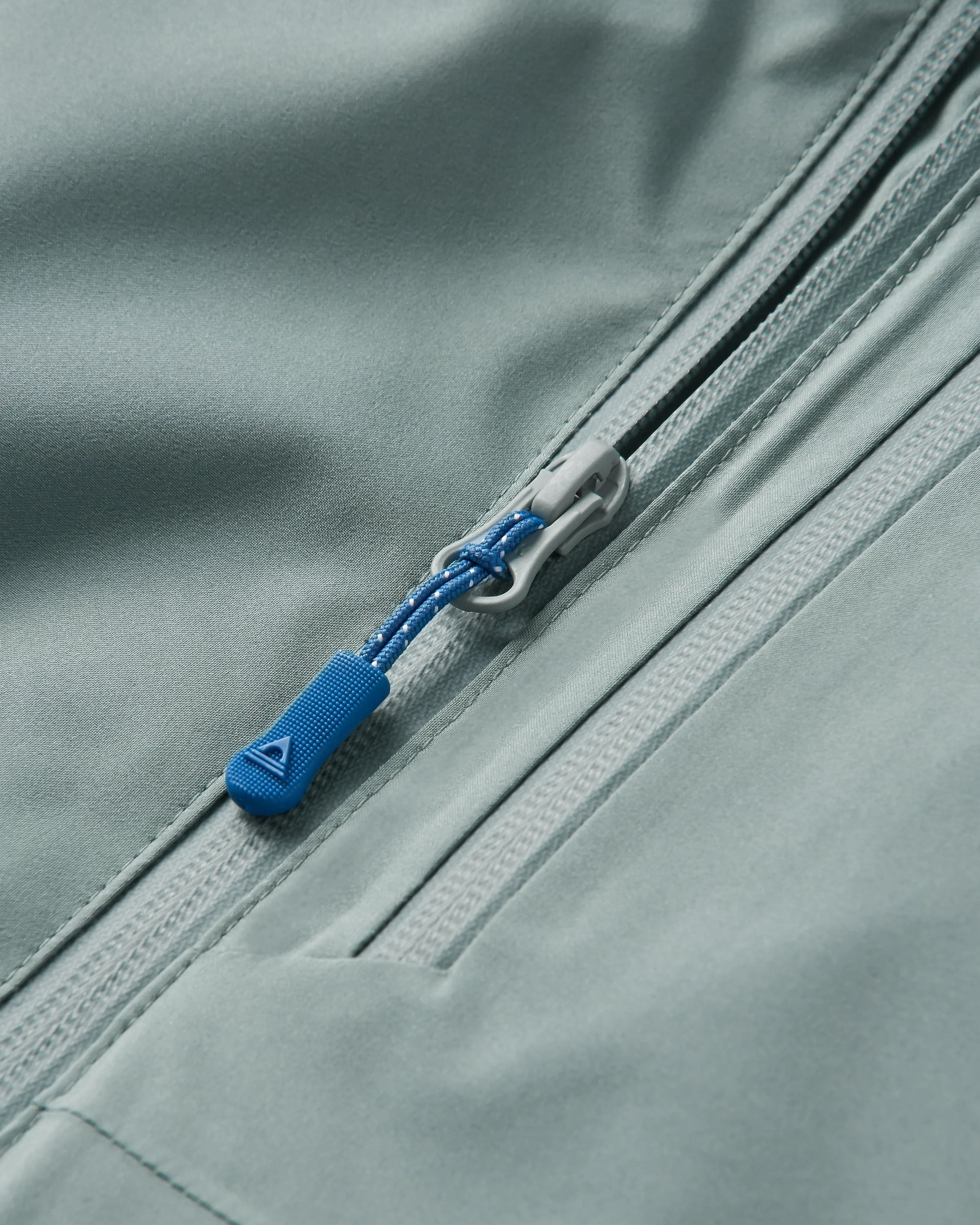 Eclipse Insulated Waterproof Jacket - Arctic - Flatlay