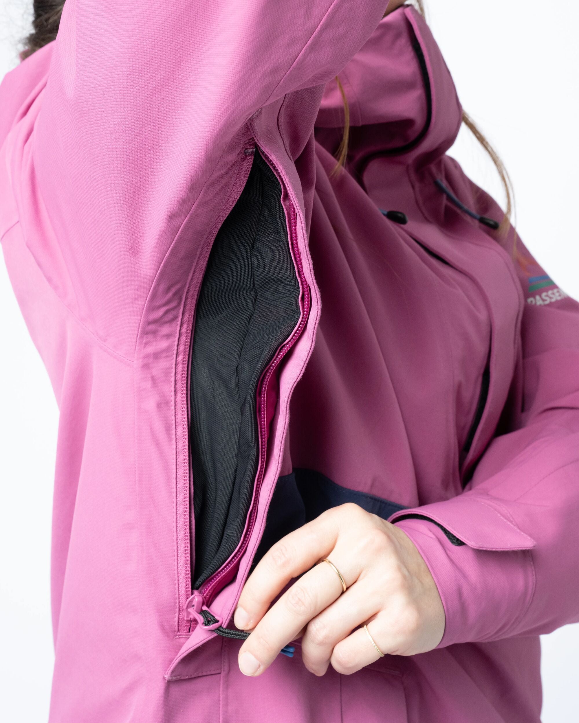 Snowscape Women's Recycled Anorak - Mauve Haze - Flatlay