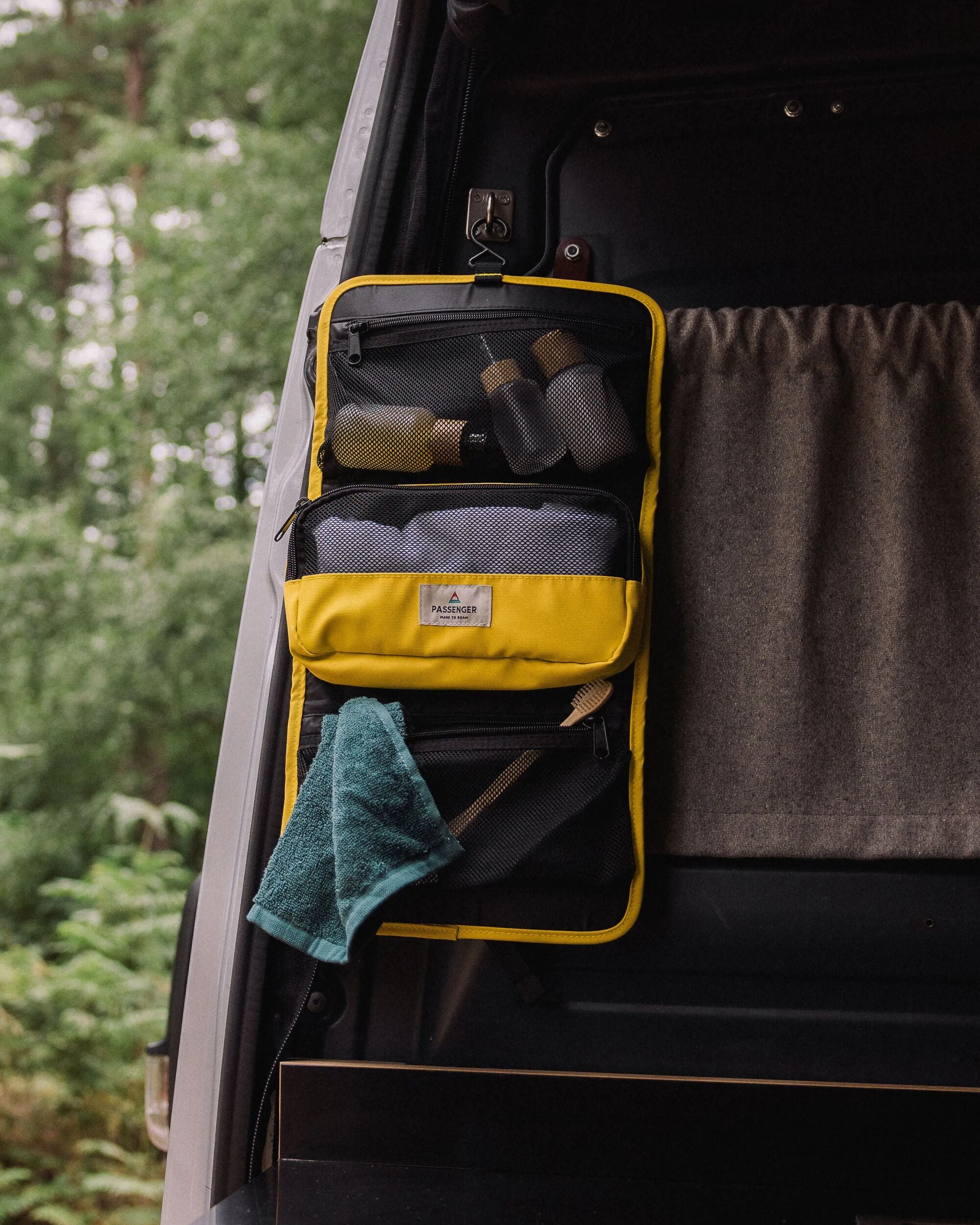 Drop Recycled Wash Kit - Dandelion Yellow - Lifestyle