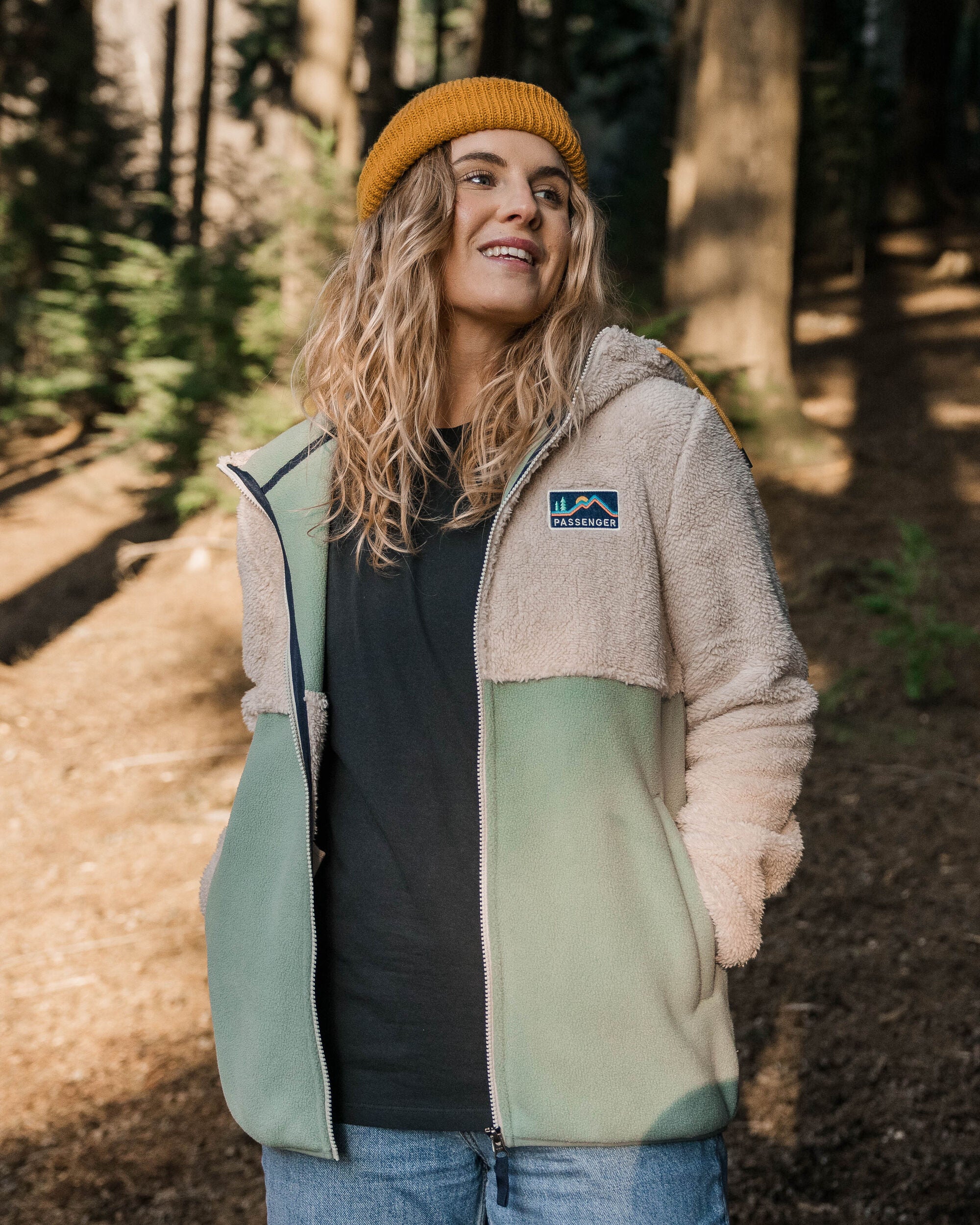Nestling Recycled Polar-Lined Sherpa Fleece - Vintage White - Lifestyle