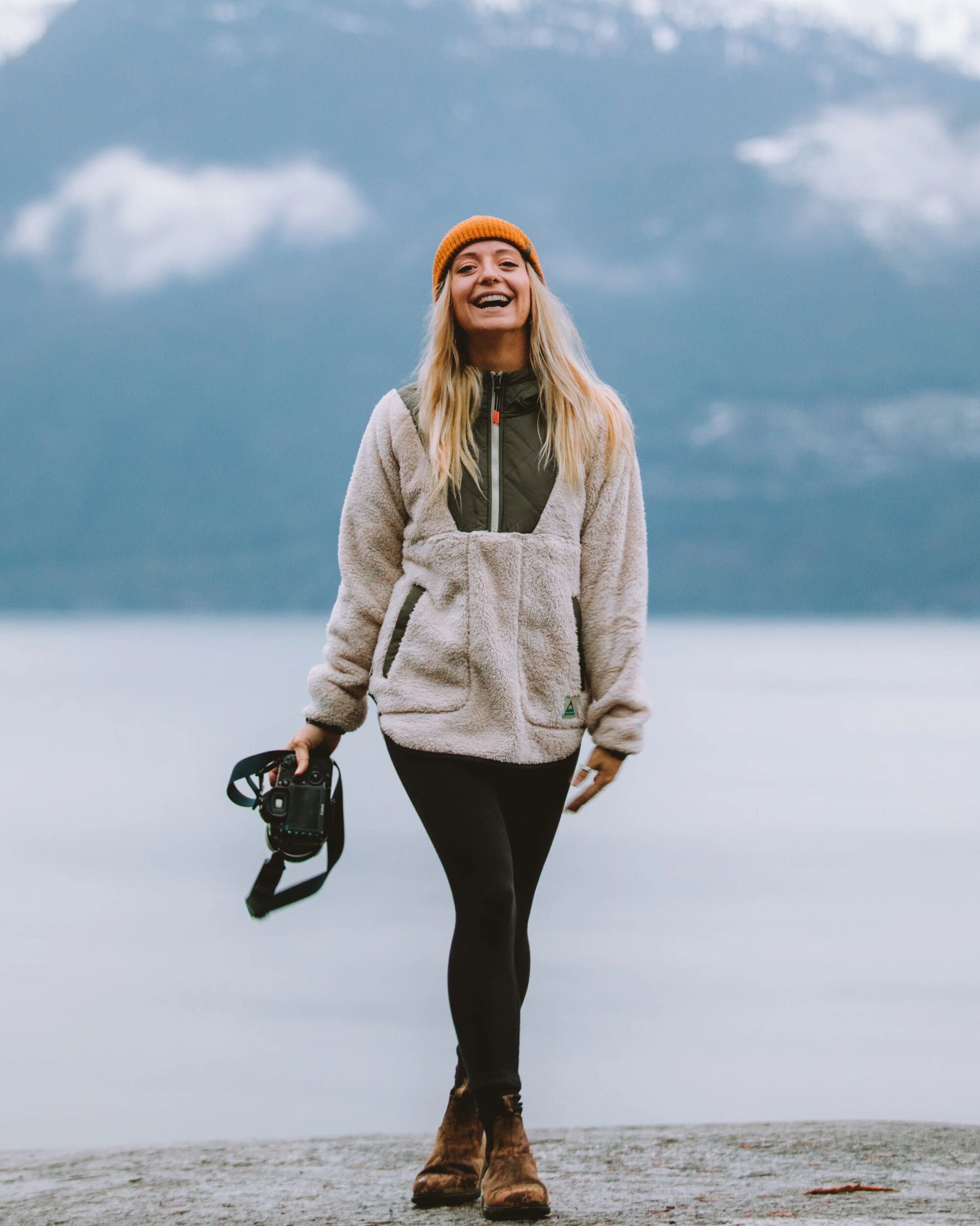 Beaumont Recycled Sherpa Hooded Fleece - Vintage White - IGC