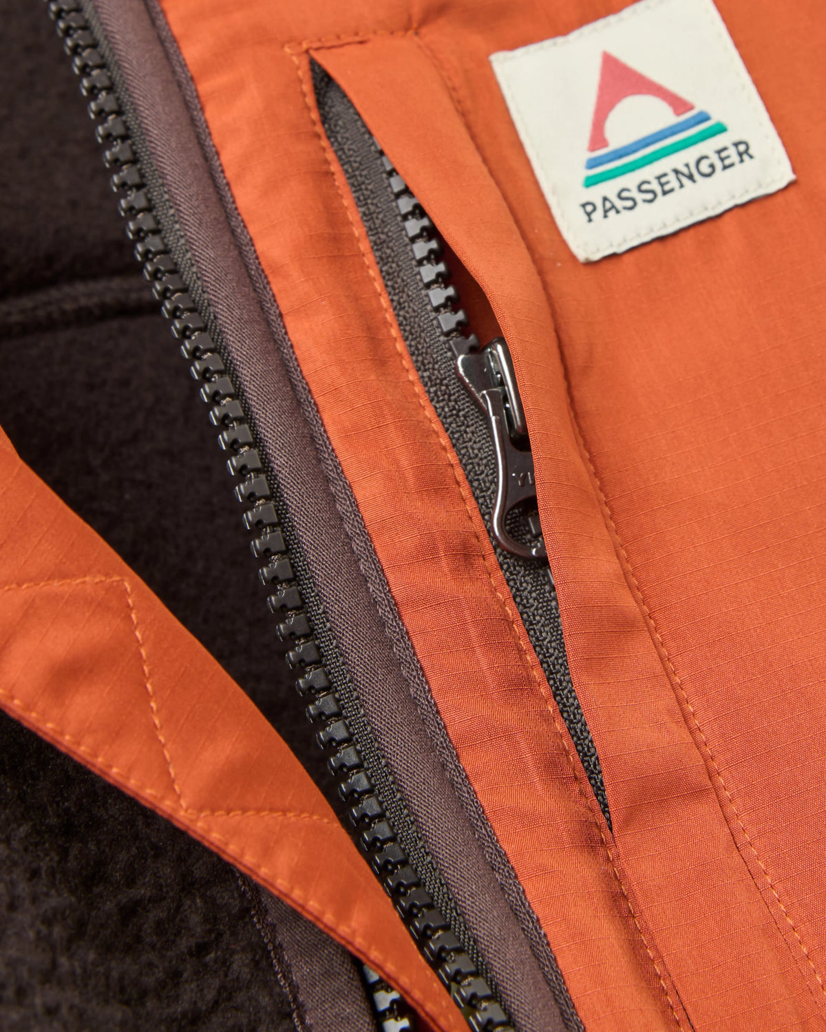 Offgrid Sherpa Fleece Vest - Dark Rust/Espresso - Flatlay