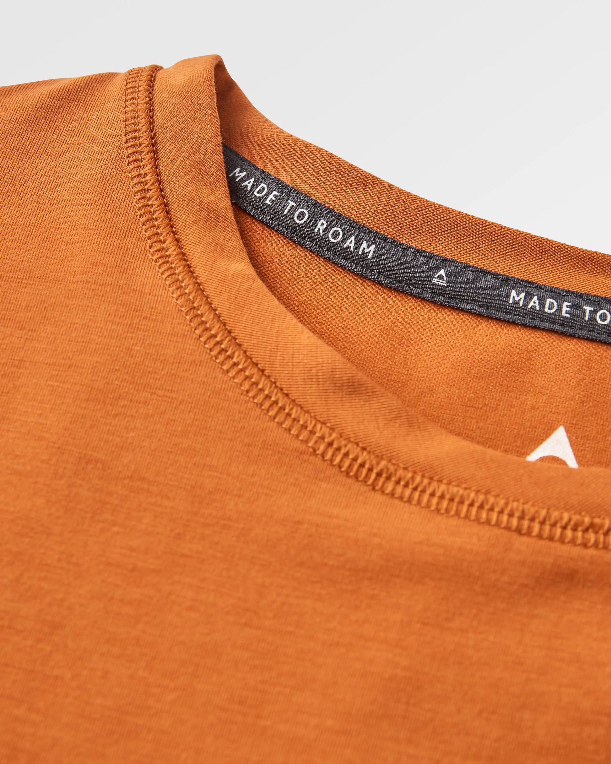 Roamer Men's Recycled Active T-Shirt - Glazed Ginger - Flatlay