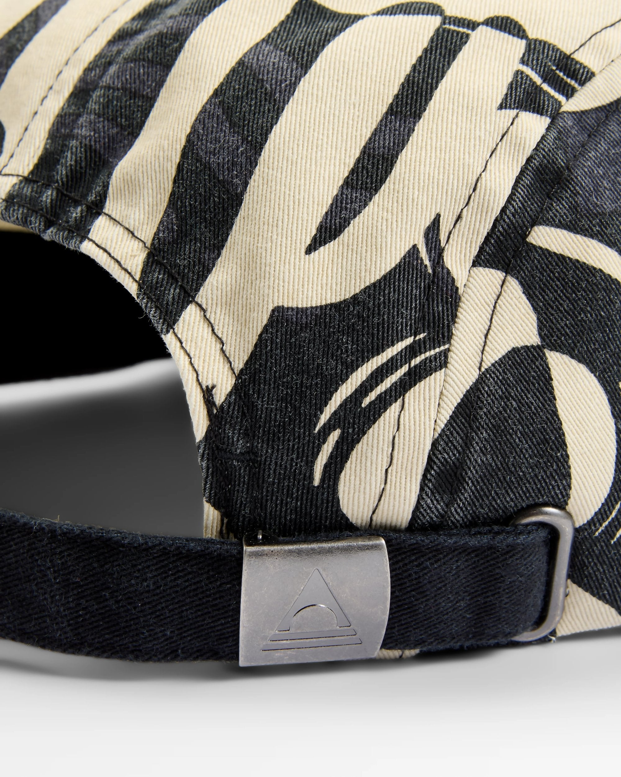 Coast Organic Cotton 5 Panel Snapback Cap 2.0 - Roam Further Black - Flatlay