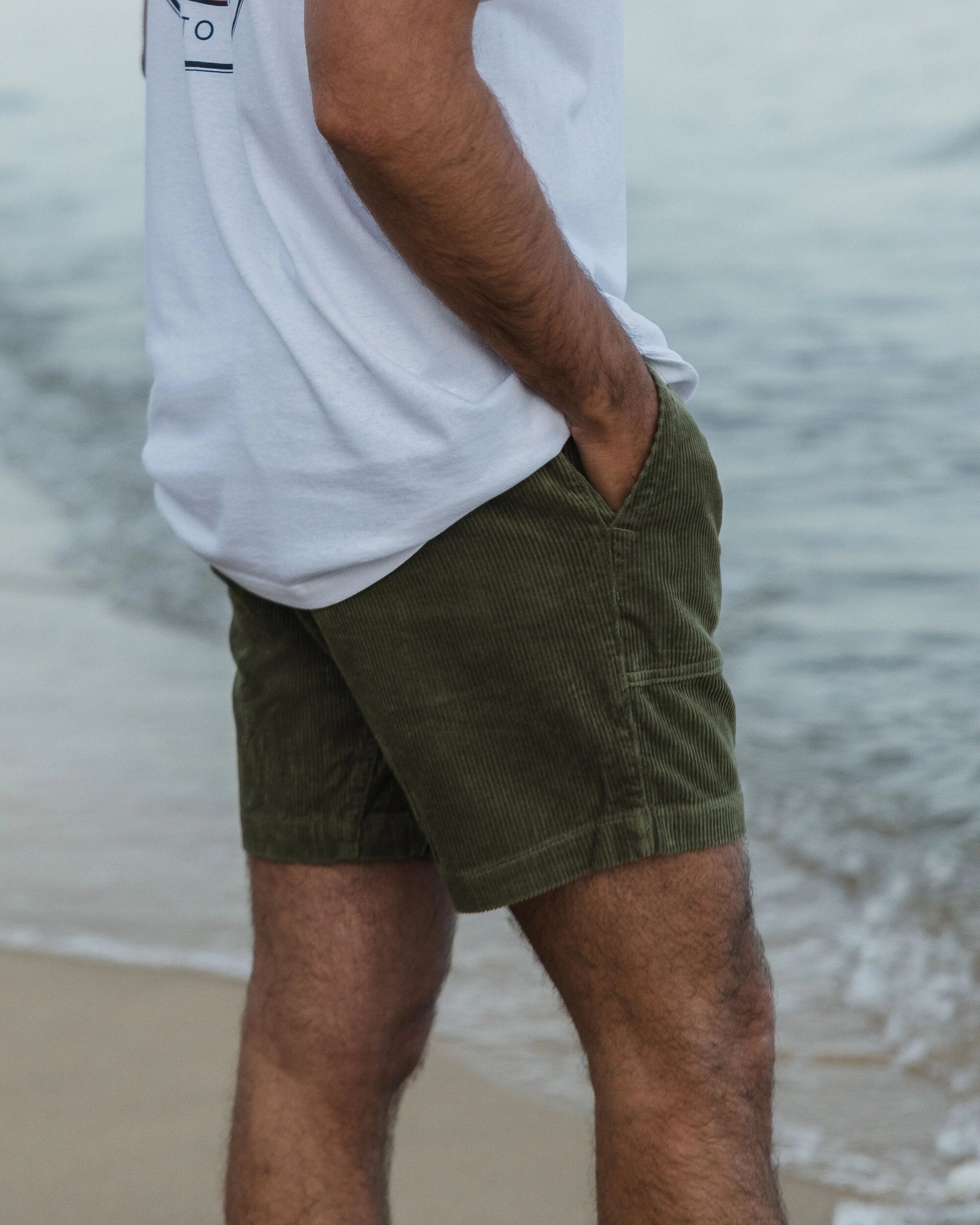 Topanga Cord Short - Khaki - Lifestyle