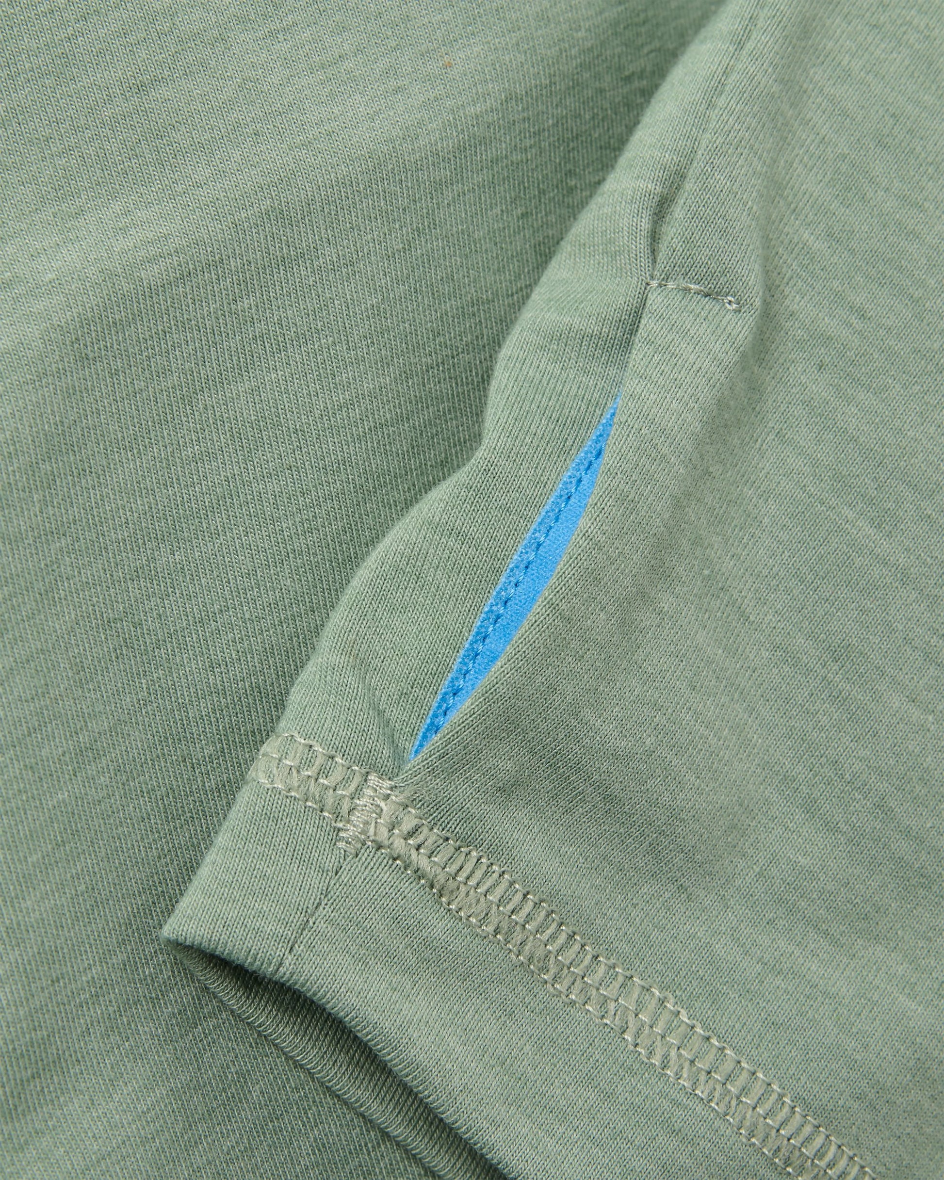 Roamscreen UPF50 Women's Hoodie - Pistachio - Flatlay