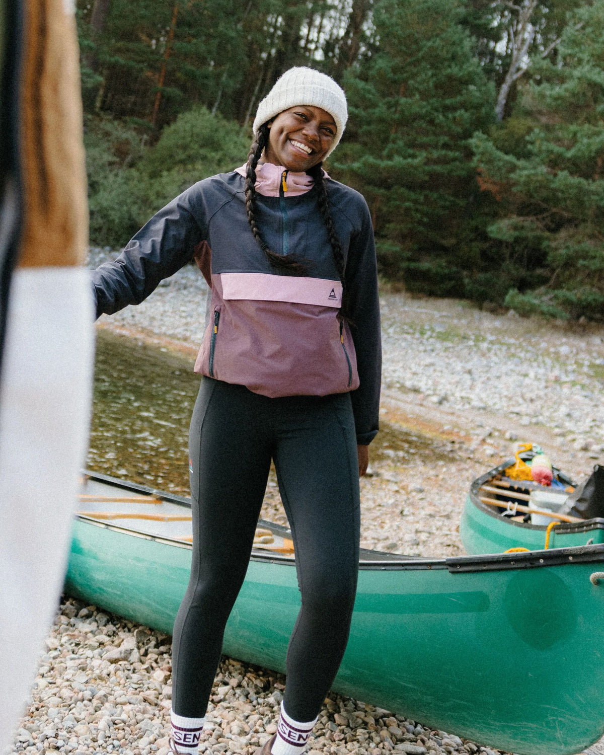 Trailscape Lite Women's Softshell Anorak - Brambleberry/Faded Black - Lifestyle