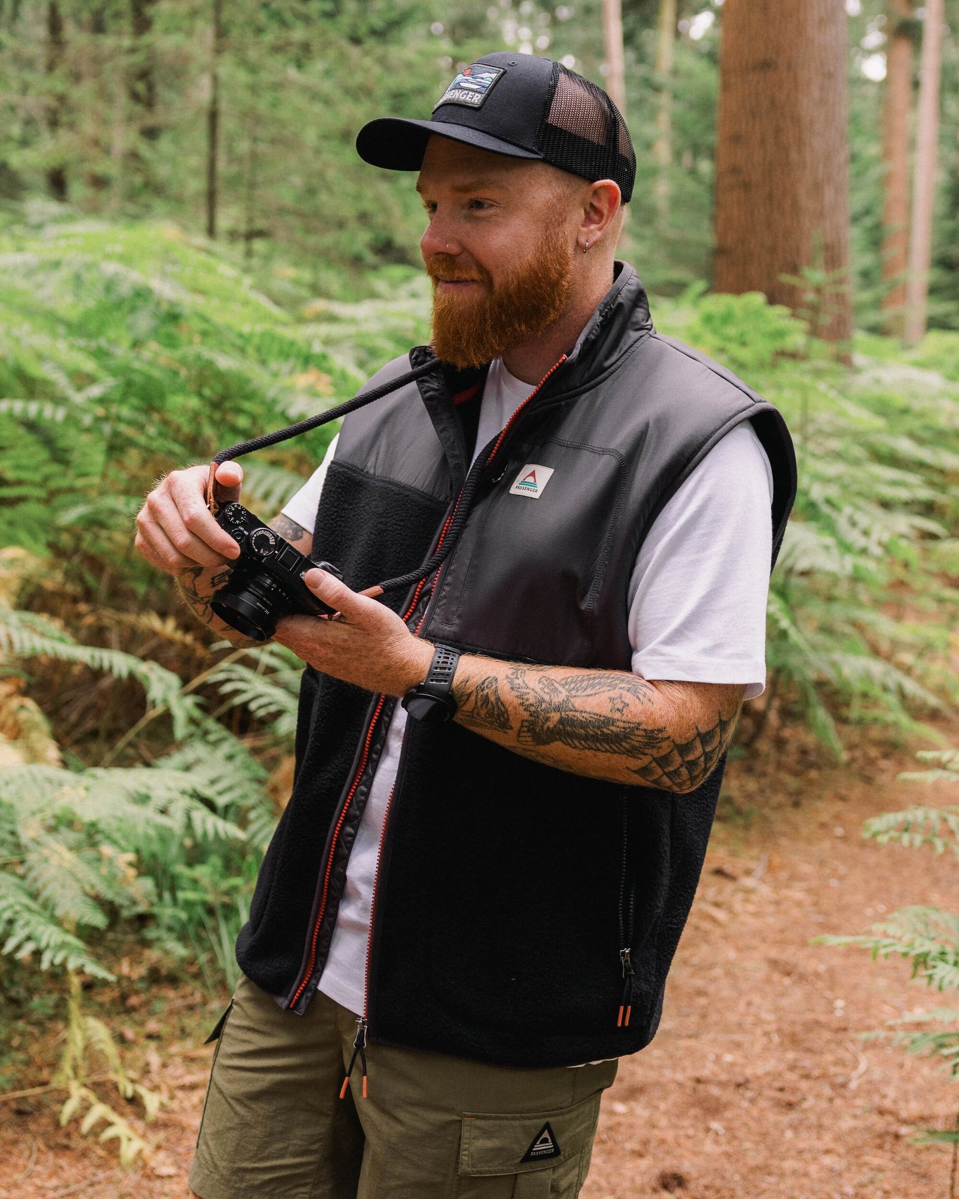 Offgrid Recycled Sherpa Fleece Vest - Black - Lifestyle
