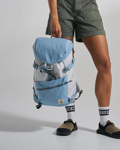 Vantage 24L Backpack - Faded Denim/ Grey Blue - Studio Model - Female