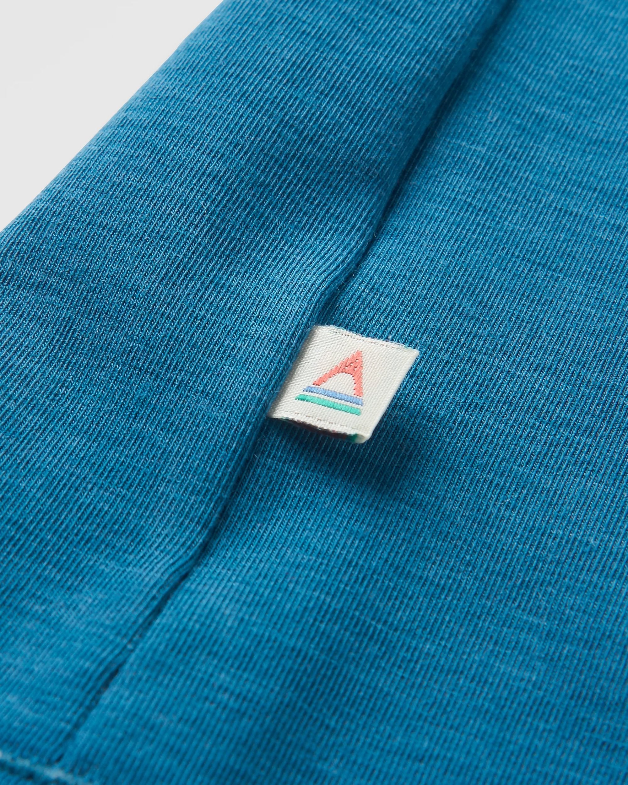 Roamer Men's Drirelease® Active T-Shirt - Tidal Blue - Flatlay