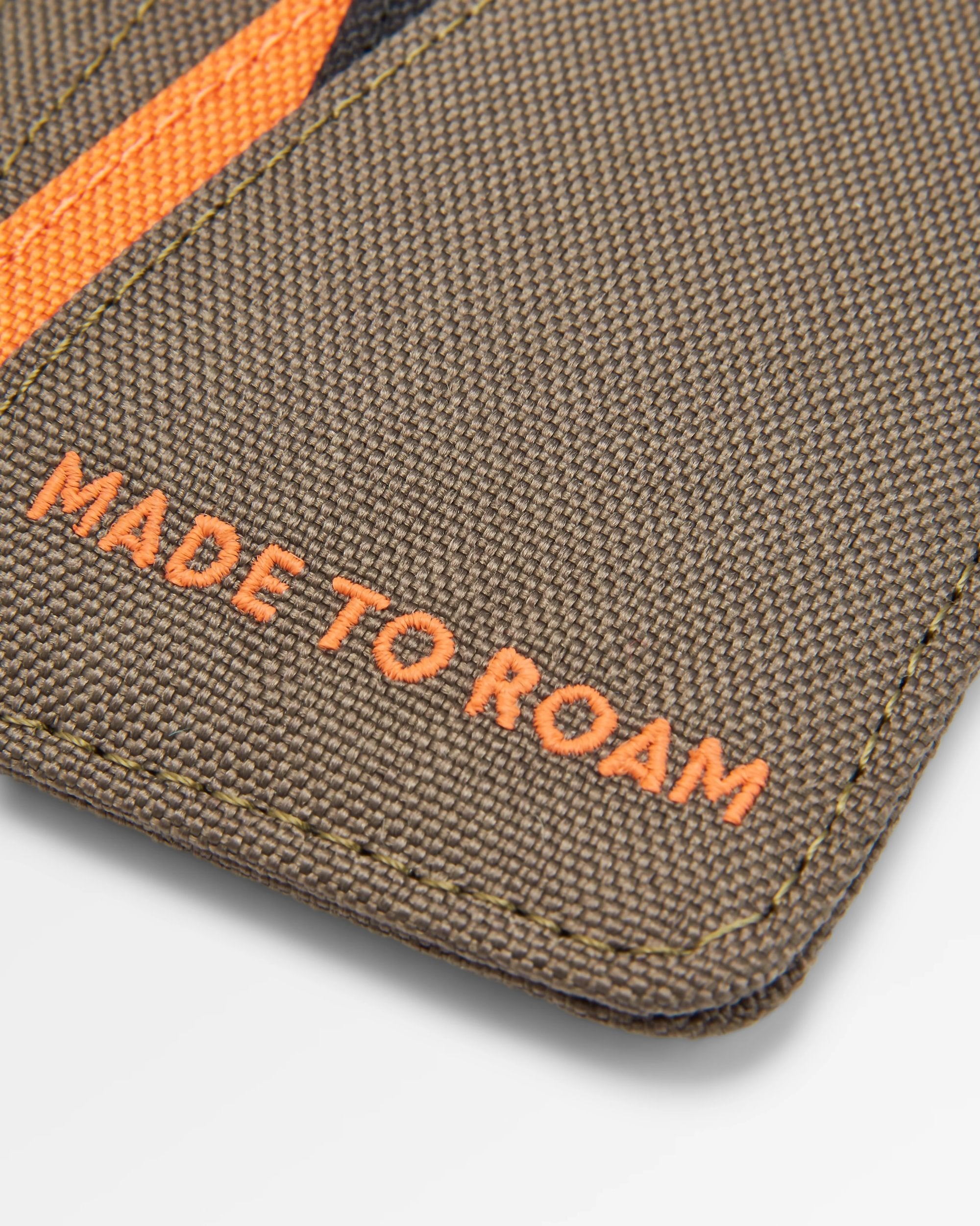 Mountain Recycled Card Holder - True Black/ Khaki - Flatlay