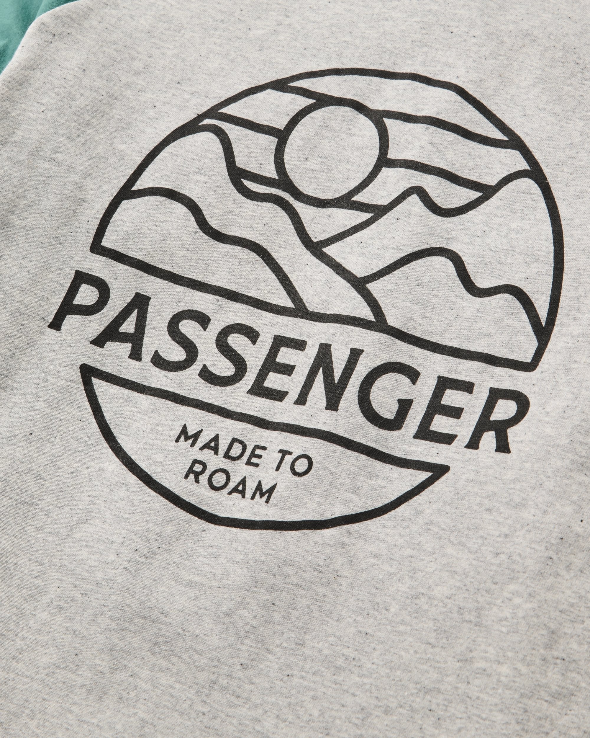 Laidback Relaxed Fit LS T-Shirt Raglan - Grey Marl - Flatlay