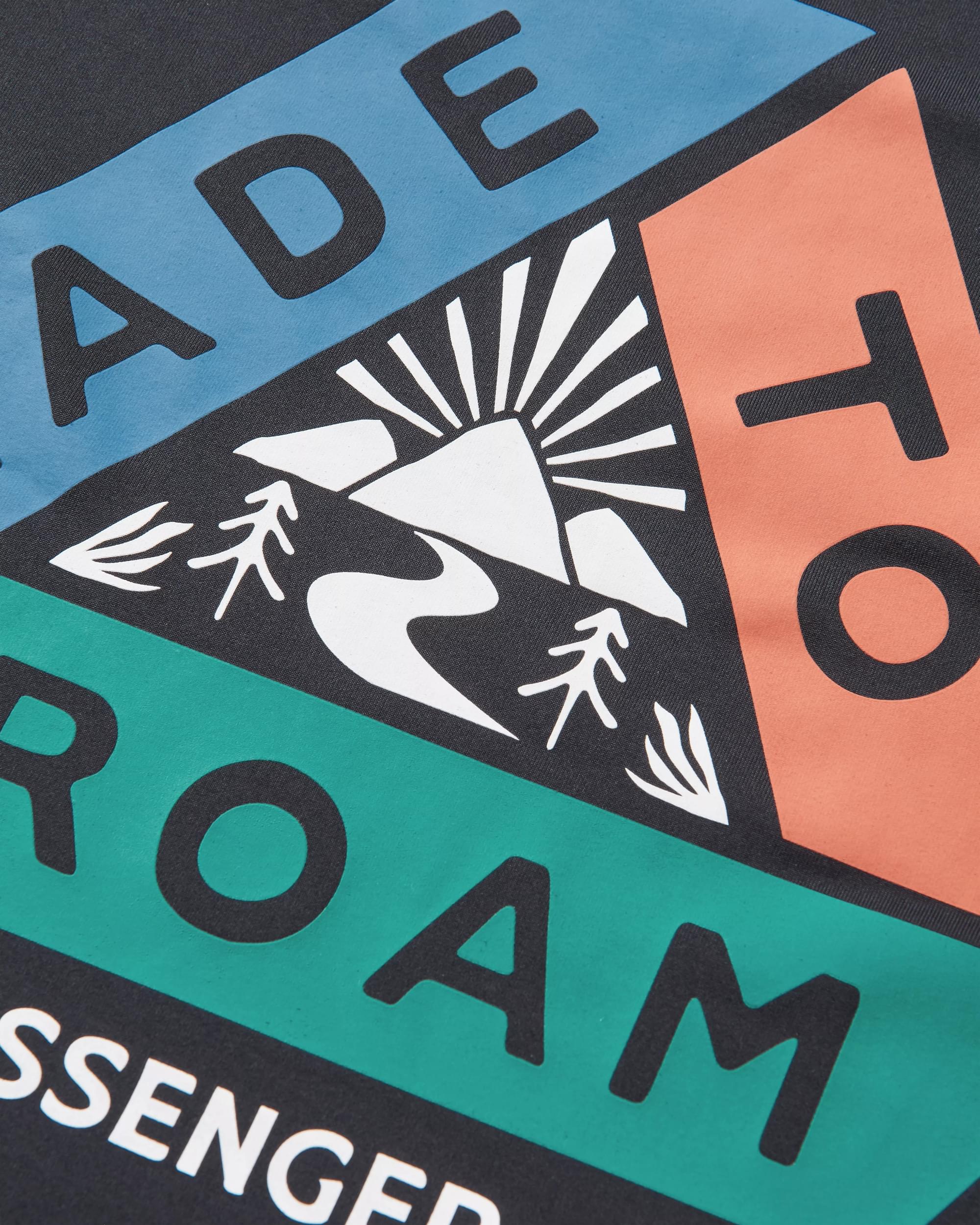 Range Recycled Active LS T-shirt - Black - Flatlay