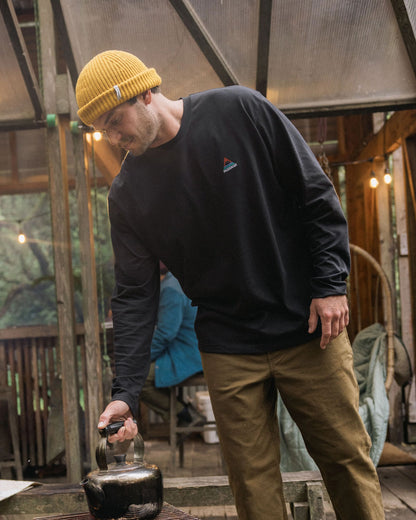 Vita Organic Cotton Relaxed Fit LS T-shirt - Black - Lifestyle