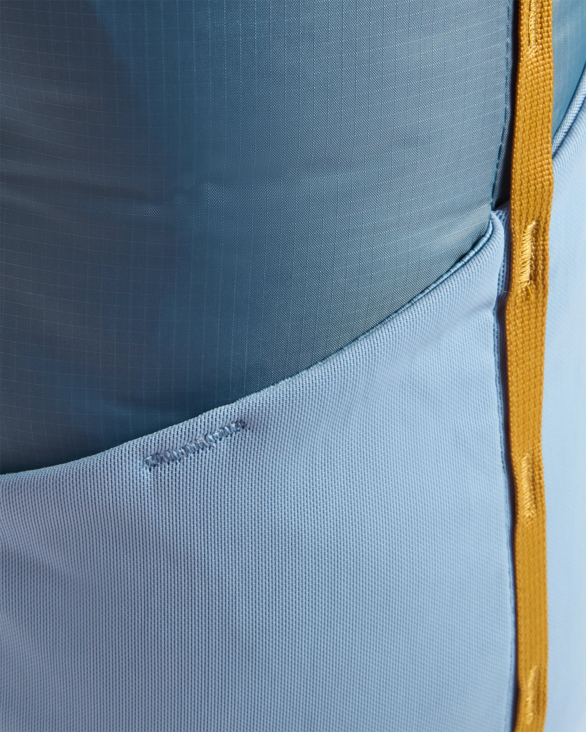Travelscape Light 24L Backpack - Stormy Blue - Flatlay