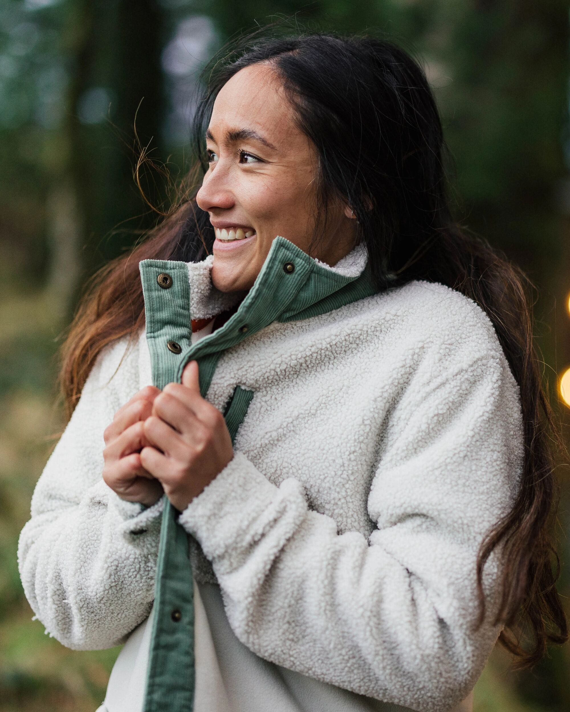 Nash Recycled Fleece - Vintage White - Lifestyle