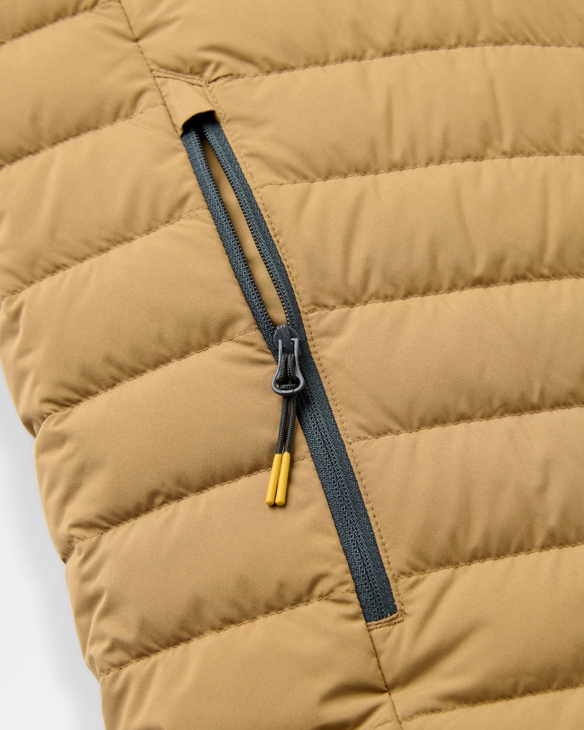 Ashland Down Vest - Dark Rust/Caramel - Flatlay