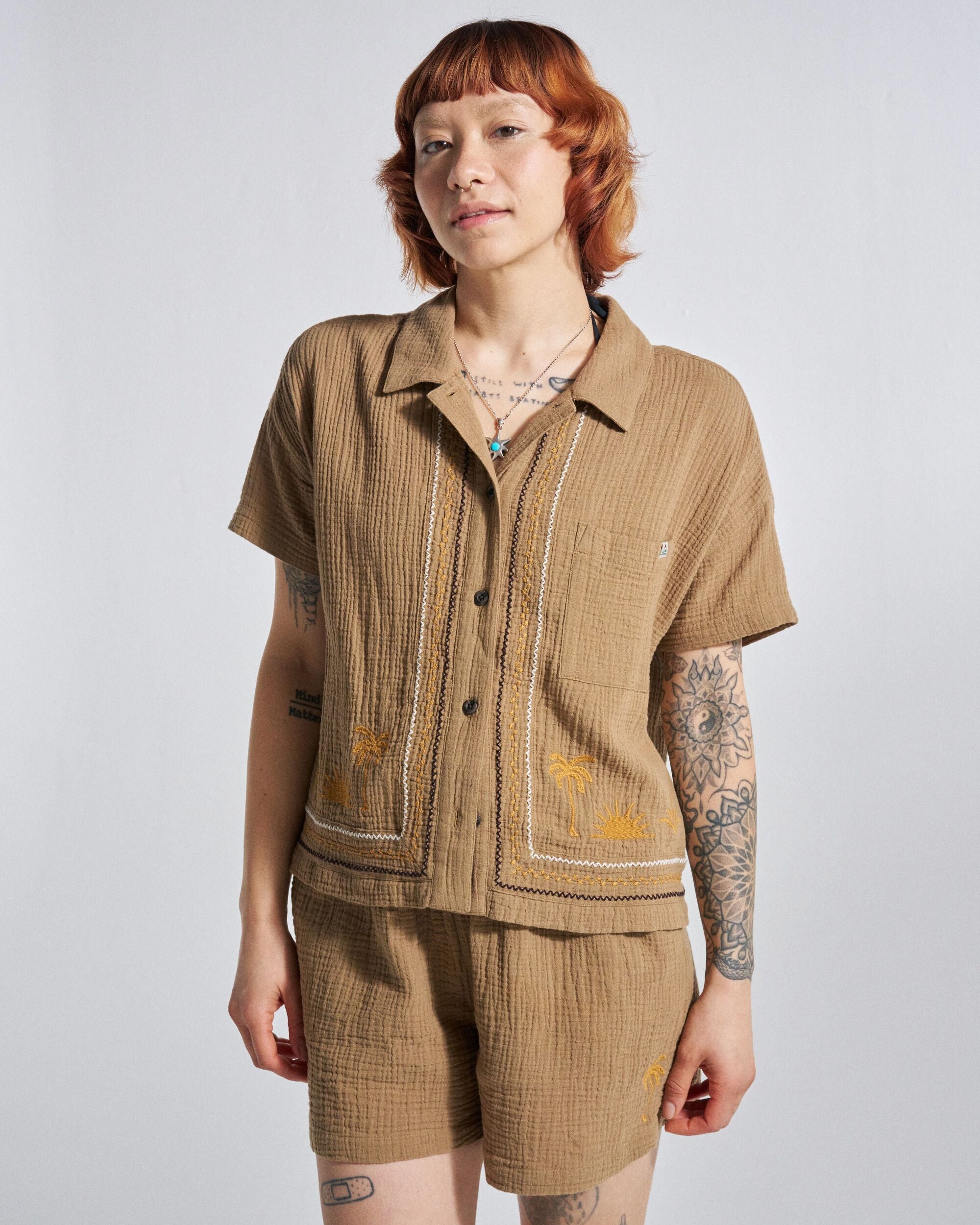 Waveney Short - Caramel Brown - Studio Model