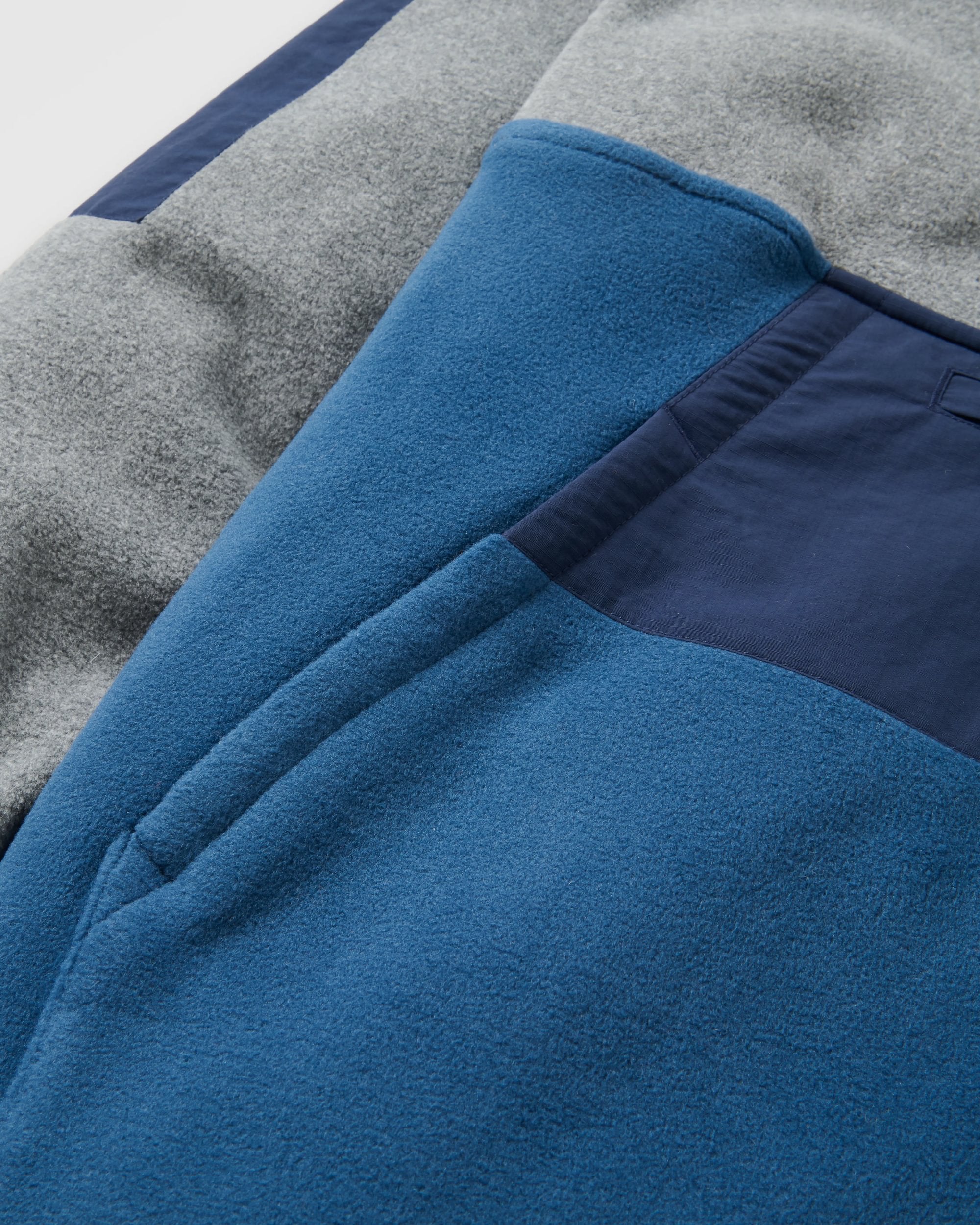 Woodland Hooded 1/2 Zip Recycled Polartec® Fleece - Grey Marl/Dark Denim - Flatlay