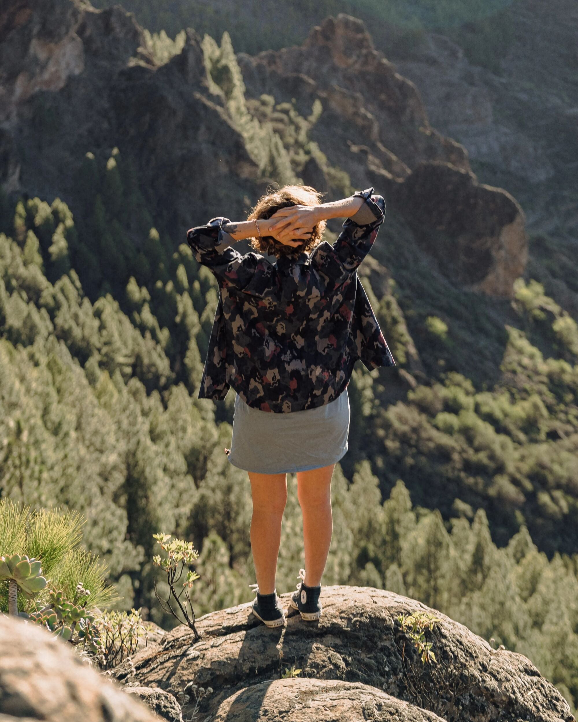 Coral Organic Cotton LS Shirt - Sycamore Camo - Lifestyle