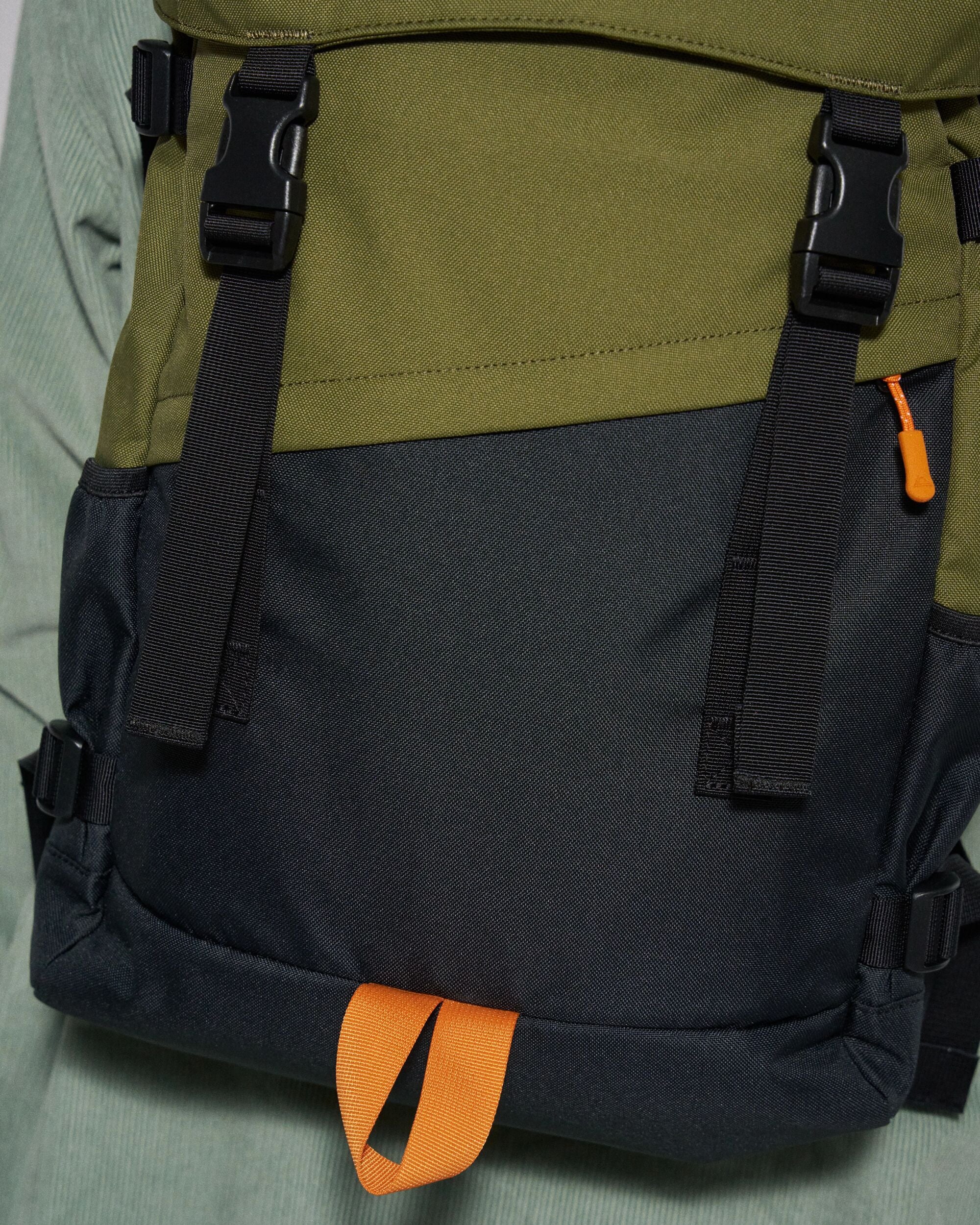 Boondocker 26L Backpack - Black/Khaki - Studio Model