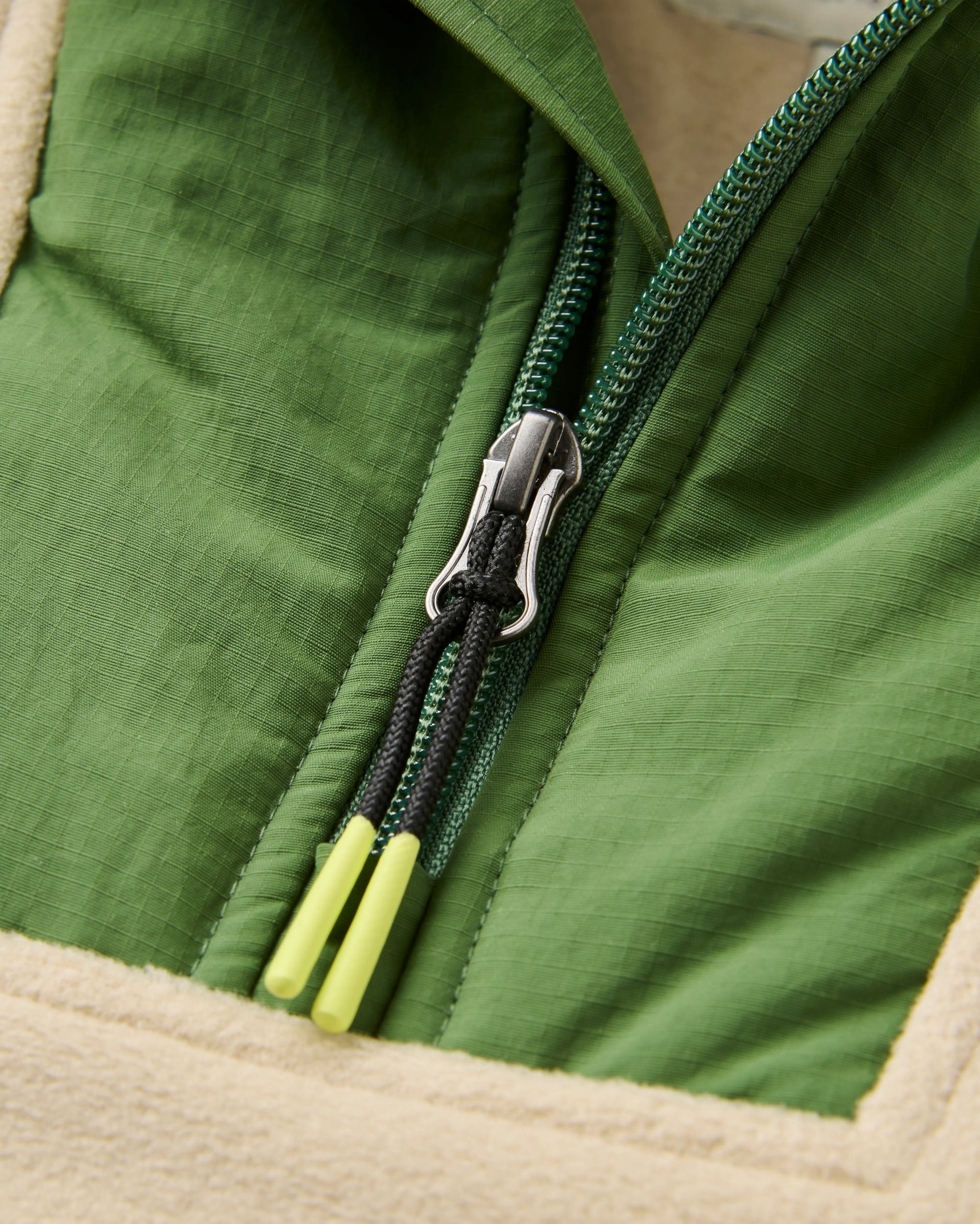 Alexander Hooded Polartec® Fleece - Feather/Wild Green - Flatlay