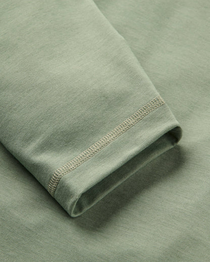 Roamscreen UPF50 LS T-Shirt - Pistachio - Flatlay