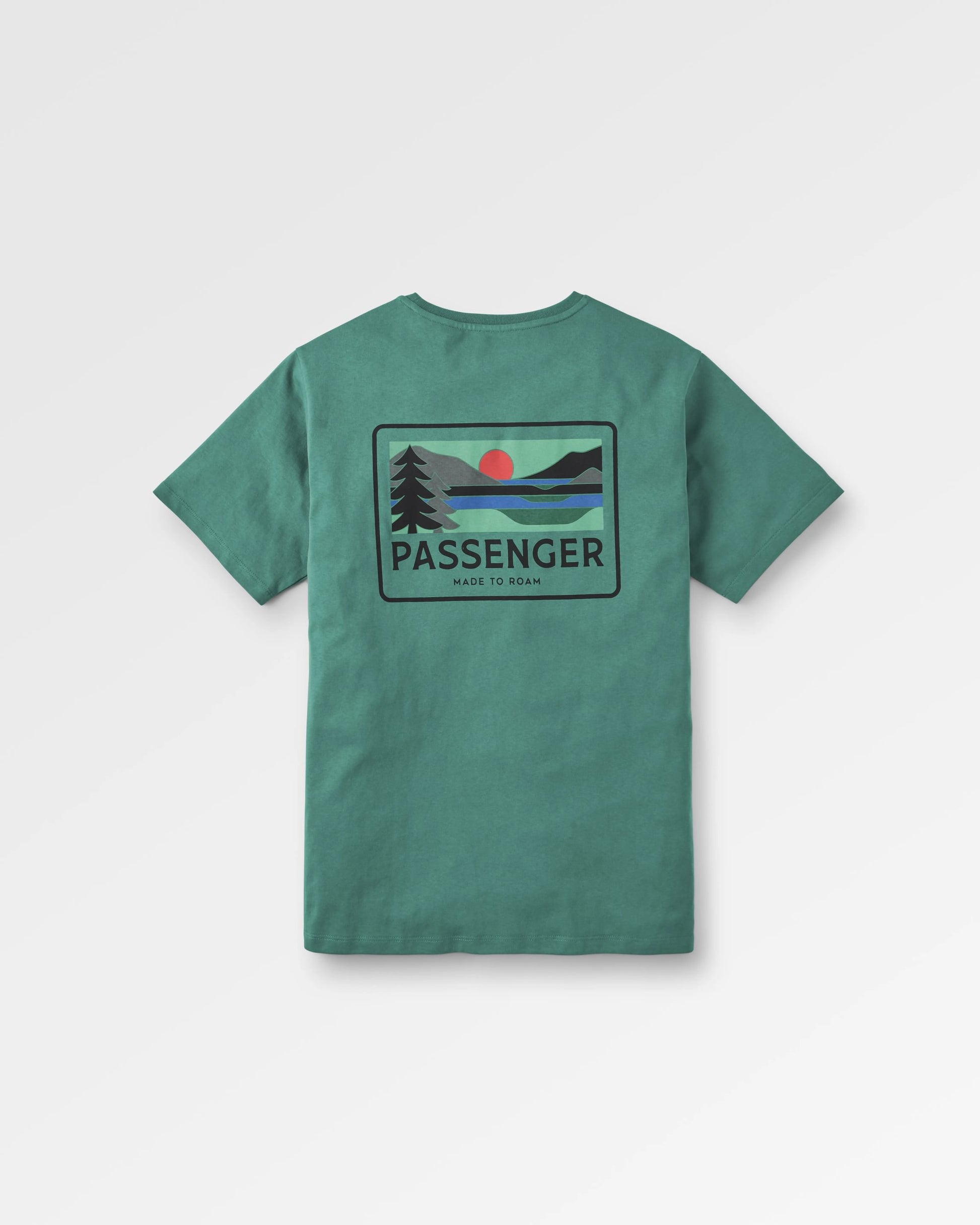 Roamer Men's Recycled Cotton T-Shirt - Deep Ocean - Flatlay