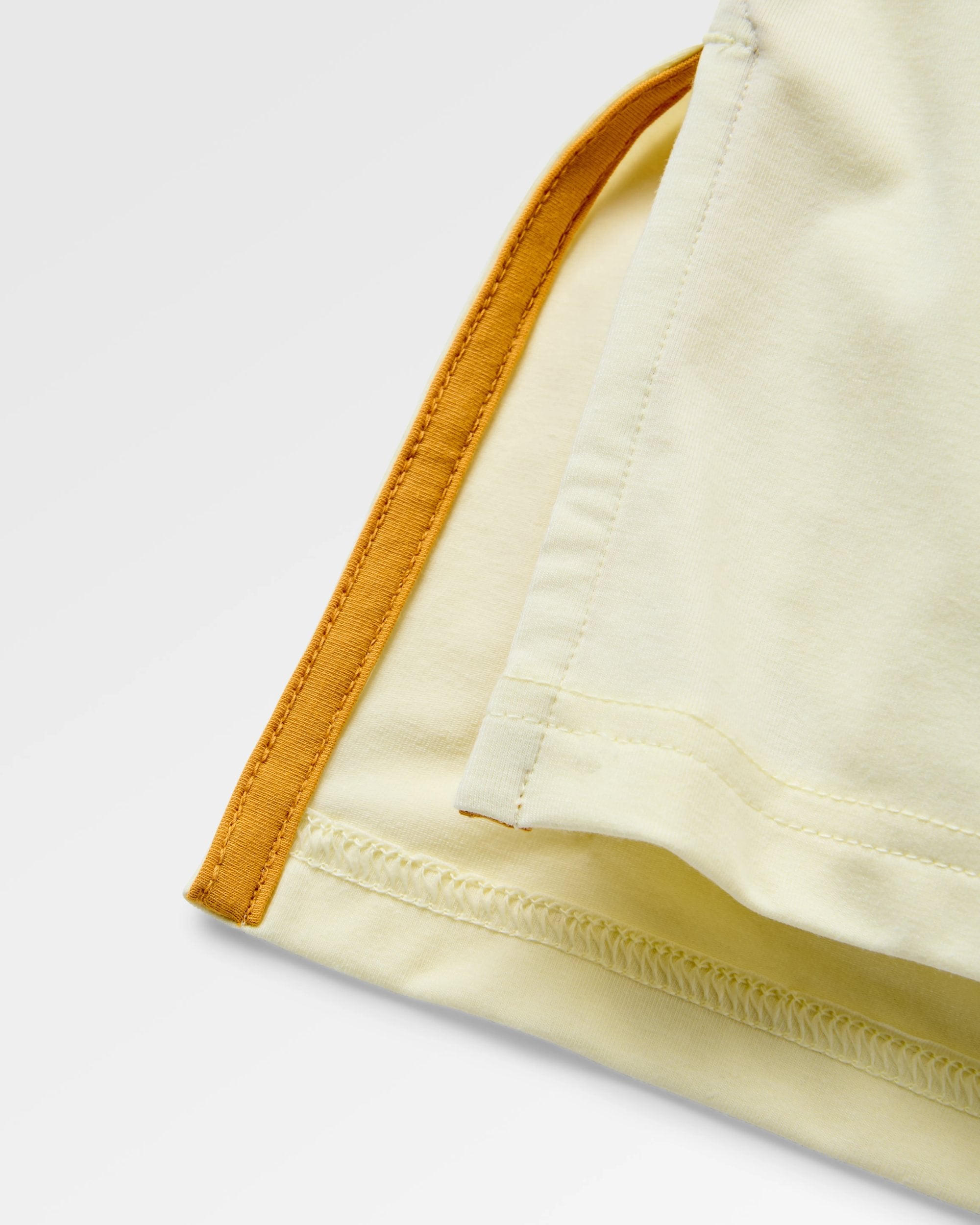 Chase The Light Drirelease® Active LS T-Shirt - Pale Yellow - Flatlay