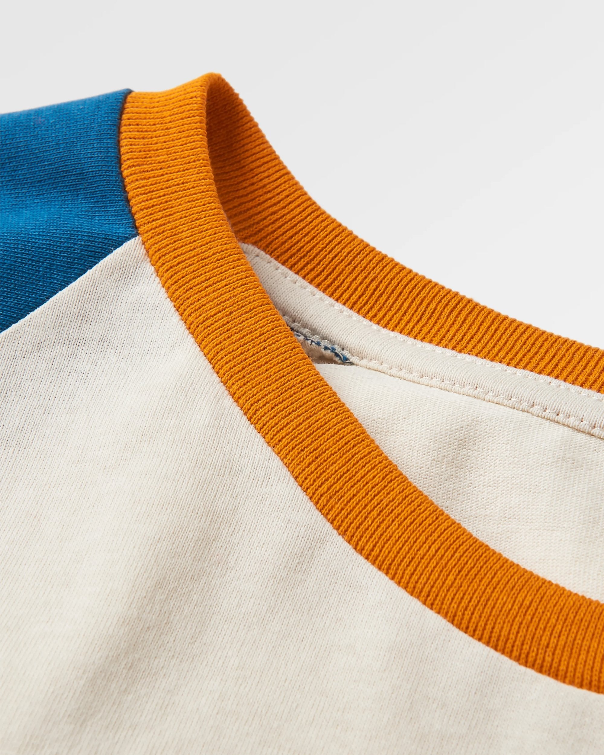 Riser Recycled Cotton LS T-Shirt - Birch - Flatlay