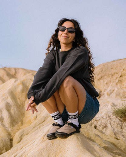 Heritage Women's Sweatshirt - Faded Black - Lifestyle