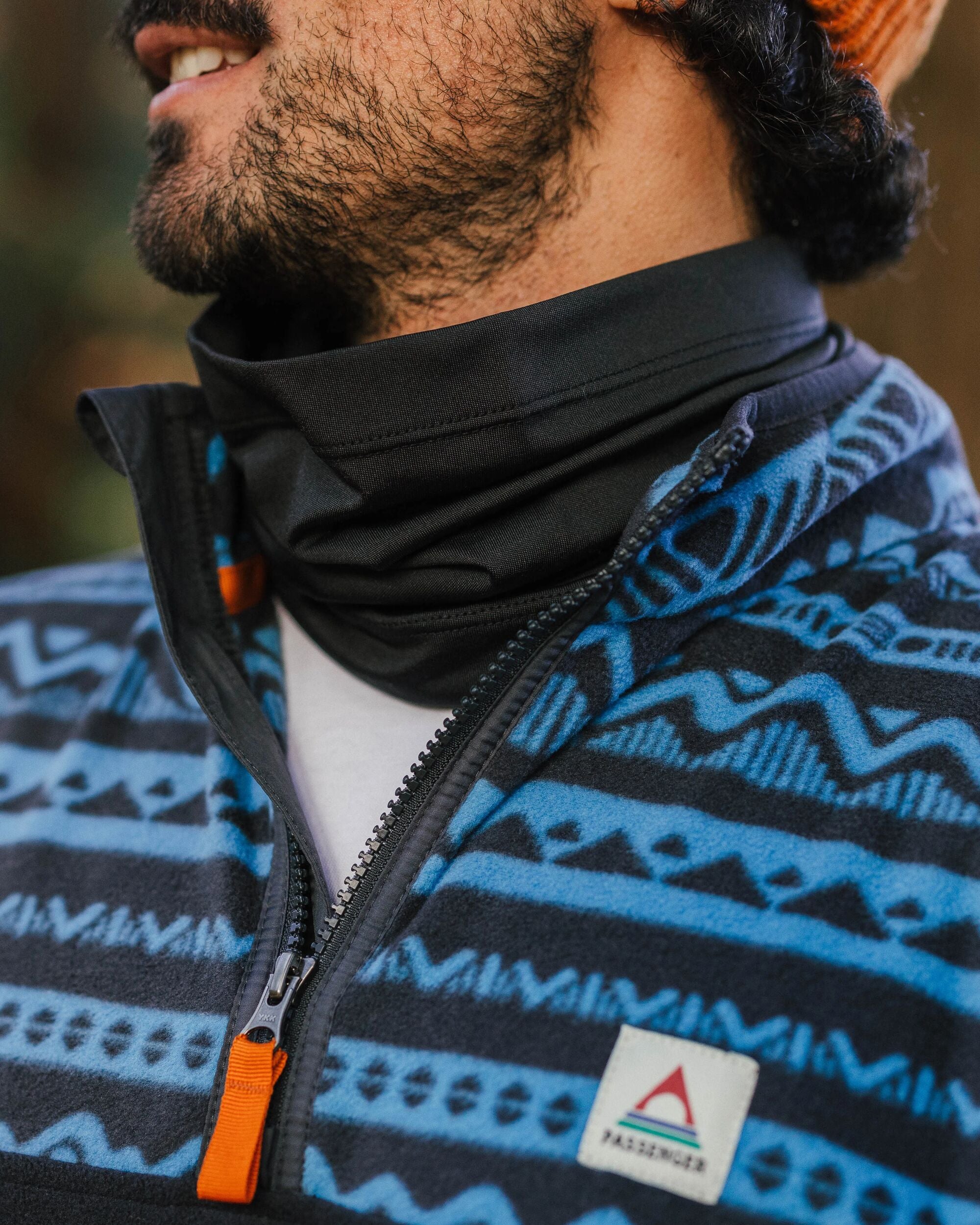 Mist Recycled Neck Gaiter - Black - Lifestyle - Male