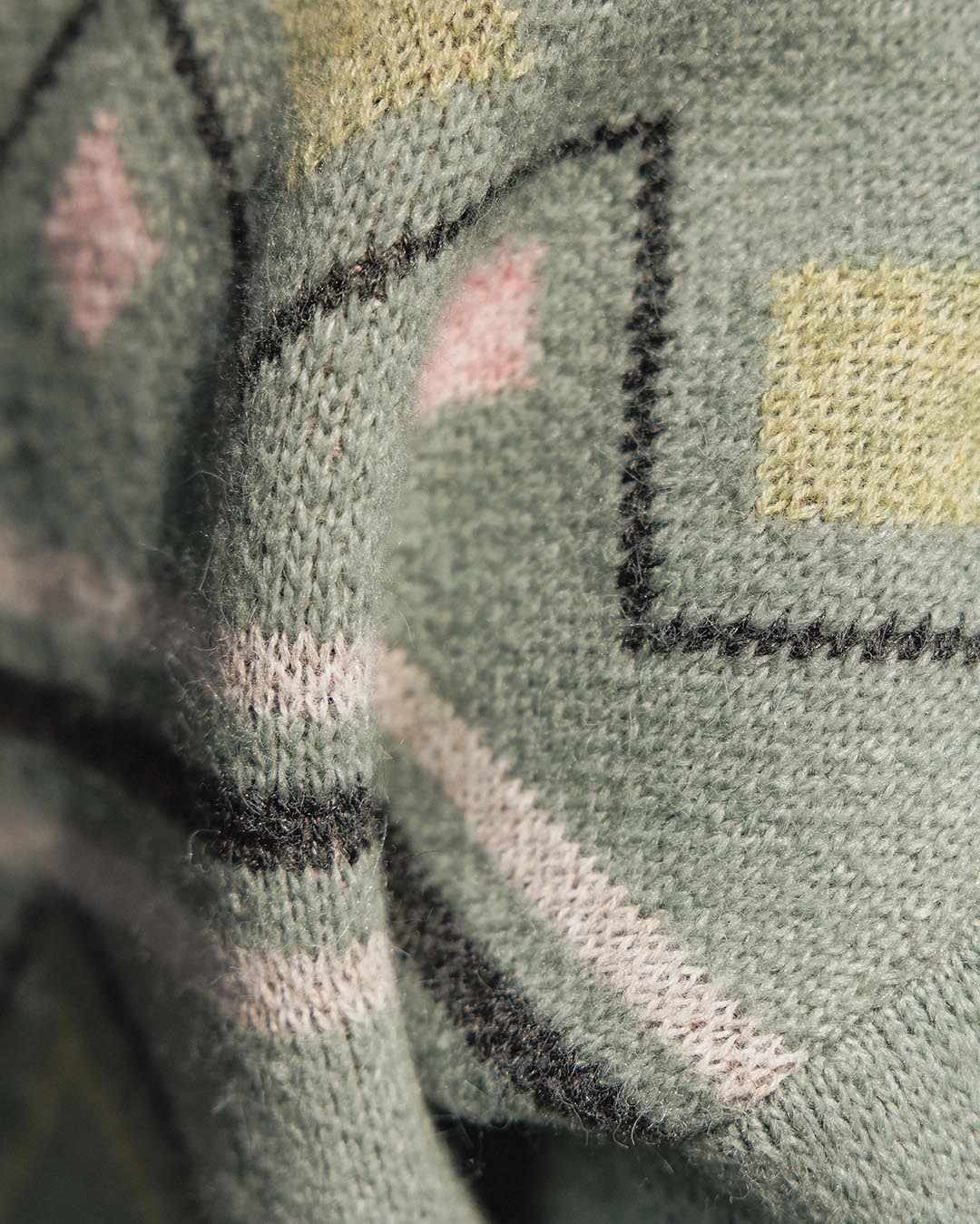 Leif Recycled Yarn Cardigan - Pistachio