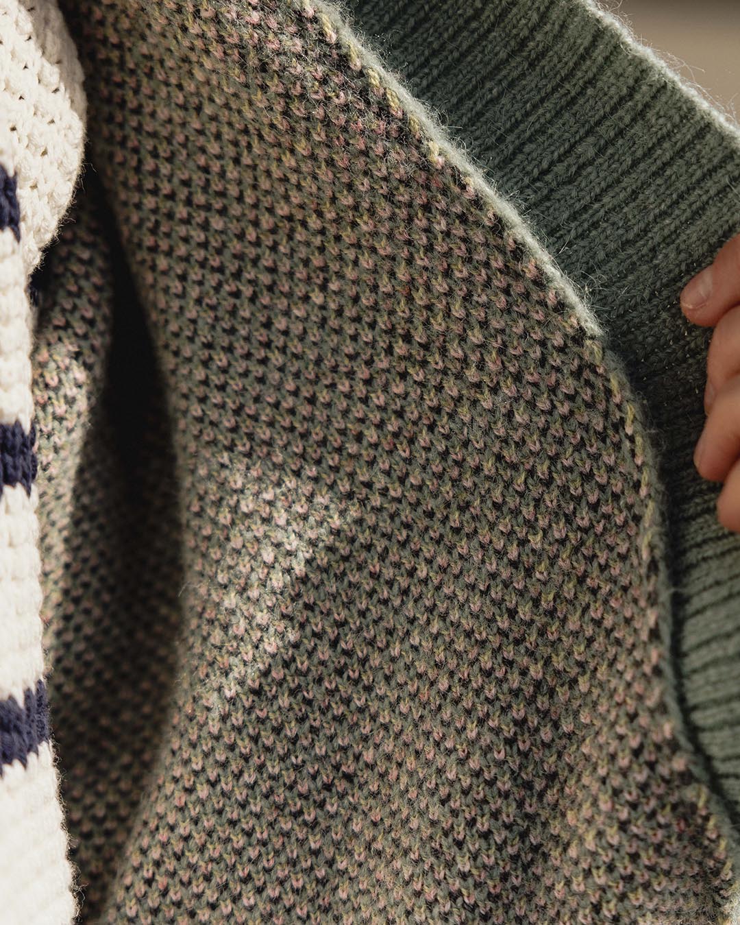 Leif Recycled Yarn Cardigan - Pistachio